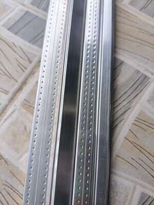 Высокочастотные алюминиевые дистанционные планки Металлические дистанционные планки для окон Двойное герметичное остекление Алюминиевые дистанционные планки для изоляционного стекла