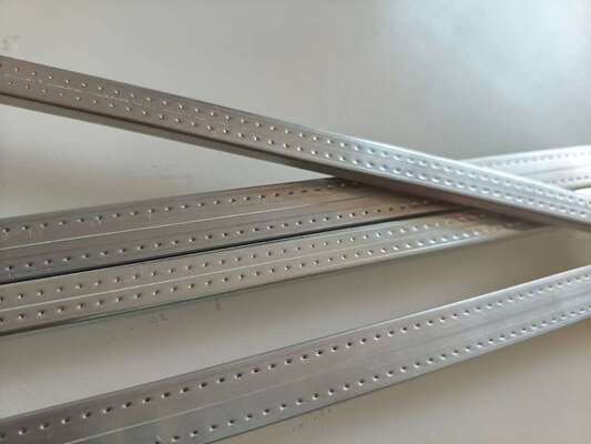 Антикоррозийная обработка  Алюминиевая дистанционная планка Энергоэффективные алюминиевые дистанционные рамки для стеклопакетов окон и дверей